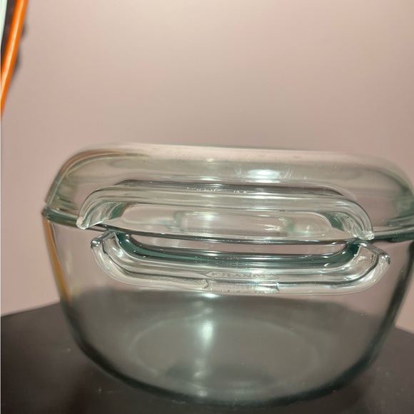 Pyrex france Clear Glass Dish with Lid - Picture 2 of 7